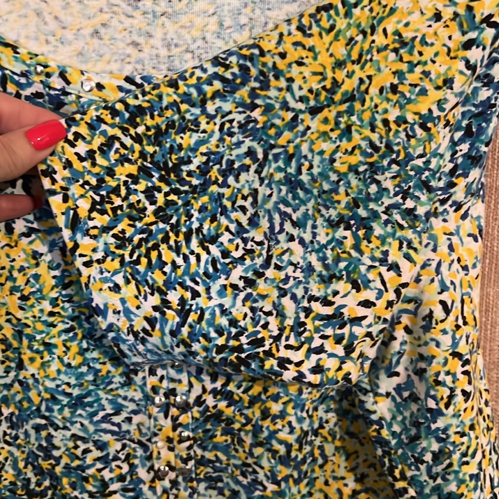 ❤️4/$25 Rafaella top - Picture 4 of 8